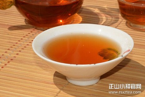 正山<a href=http://m.zsxztea.com/baike/19 target=_blank >小种红茶</a>对健康有哪些好处