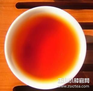 正山<a href=http://m.zsxztea.com/baike/19 target=_blank ><a href=http://m.zsxztea.com/baike/19 target=_blank >小种红茶</a></a>有什么好处